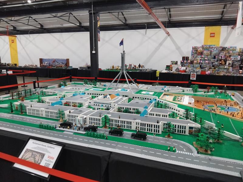 Canberra Parliment House In lego by Ken Draeger