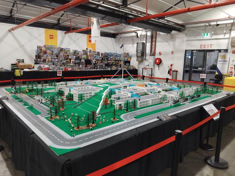 Canberra Parliment House In lego by Ken Draeger